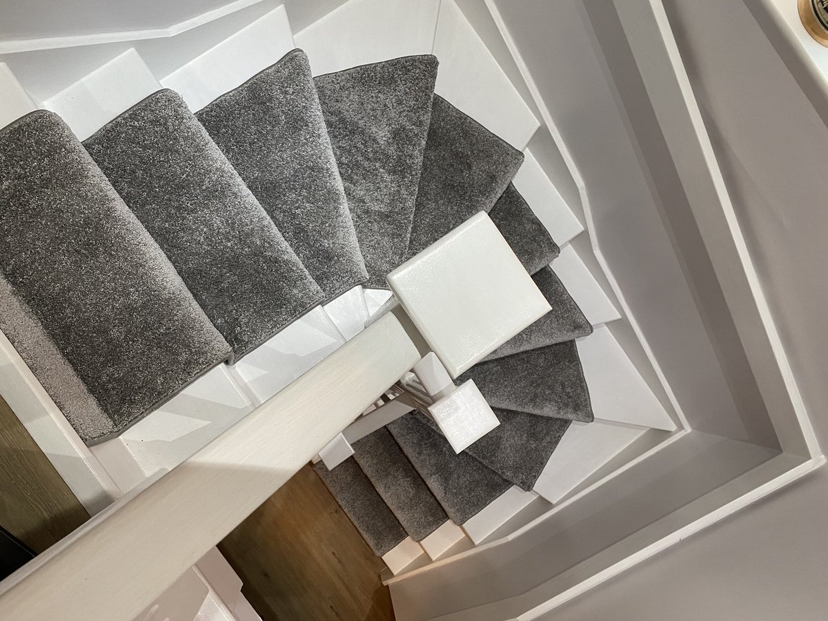 rjwflooring's tweet photo. Centralised stairs in modern grey man made twist #carpet https://t.co/Ze8x5LUo1e