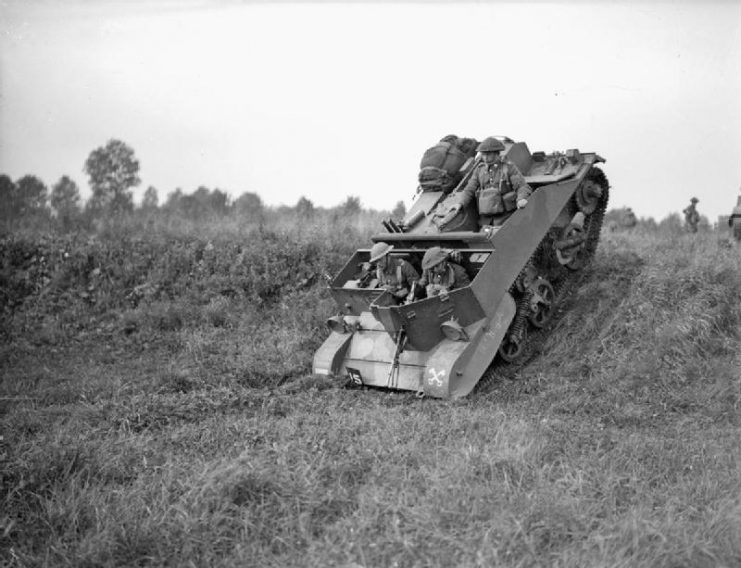The Universal Carrier came about in 1940 as a desire to streamline production processes & merge the Bren Gun and Scout Carriers' roles into a single AFV.The former's name stuck and gained popular traction. Bren Carrier (below) for Infantry Battalions' Carrier Platoons. /2