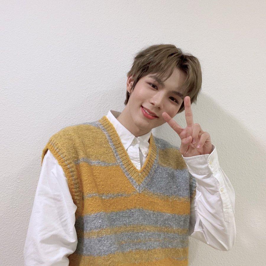 happysmiletaro's tweet photo. gantengnya anak buna 😚😚😚
Congrats nak untuk ke 100 hari debutmu, buna kagak sbr menanti debutmu di unit baru, makin sukses yah nak !!!
Sayang taro banyak² 💚💚💚
#쇼타로_데뷔_100일_축하해
#쇼타로_데뷔_100일_됐수달
#100DaysWithShotaro
@NCTsmtown
@NCT_OFFICIAL_JP https://t.co/NP1SR00XCv