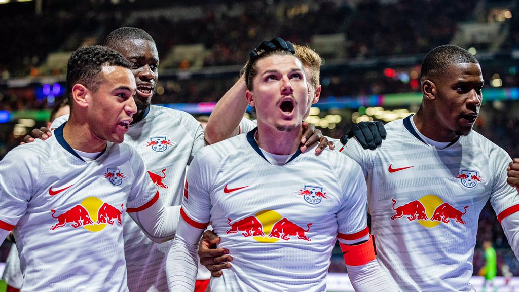 josedavidlopez_'s tweet photo. Viendo REC: #RBLeipzig - #UBerlin.
Analistas: “RB NO es un nuevo rico”
¡Ah...vale!
Club de inversión privada, franquicias por el mundo, cientos de futbolistas y fichó en 6 meses 2 futbolistas por 40Mill€.
Ideología deportiva, es una cosa. Dinero fácil para explotarlo, otra. https://t.co/Lx9Mlu62up