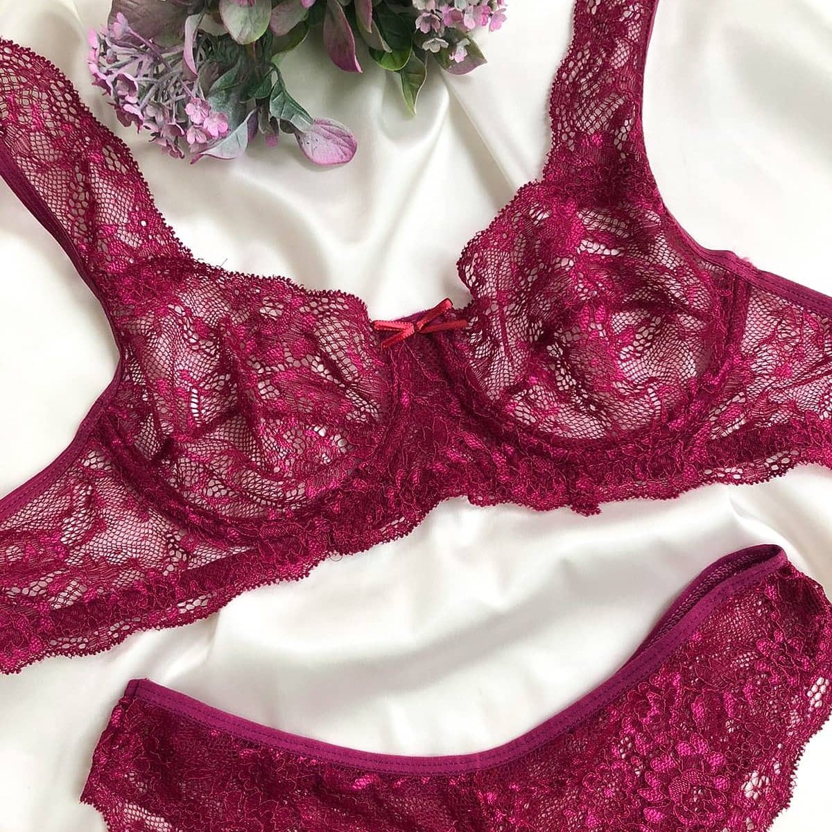 NaeLumen's tweet photo. 🍒🍒 https://t.co/WG920pgrn2