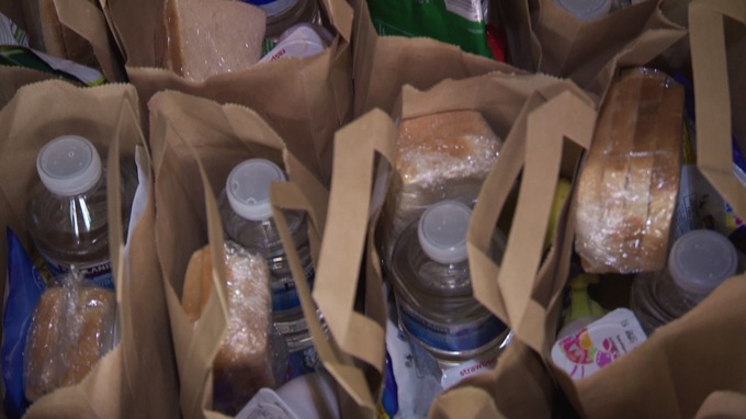 GranadaReports's tweet photo. What more can be done to prevent flooding in the future?

The vaccine rollout continues but will everyone take it?

And how well is the Government doing on welfare? We look at what we can learn from the row about free schools meals.

Tonight's @granada_debate @ITV 10:45pm. https://t.co/jLeCjMLZye