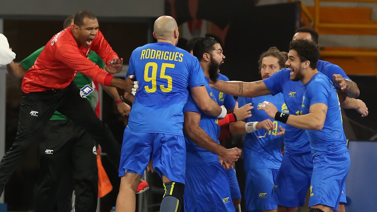 OlympicEsporte's tweet image. Hoje tem 🇧🇷Brasil no Mundial de Handebol Masculino #Egypt2021 

14h - 🇧🇷Brasil x Hungria🇭🇺  sem transmissão

#Guerreiros #GoBrazil #Warriors #Handball