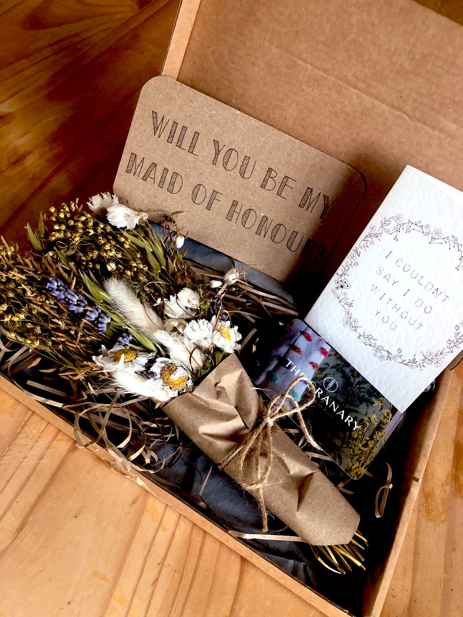 kadie_lei's tweet photo. I could burst!! 🥰

My mum asked me to be her Maid of Honour. 

#Wedding #Family #MaidofHonour #LetsGetPlanning https://t.co/KGu7LroOYH