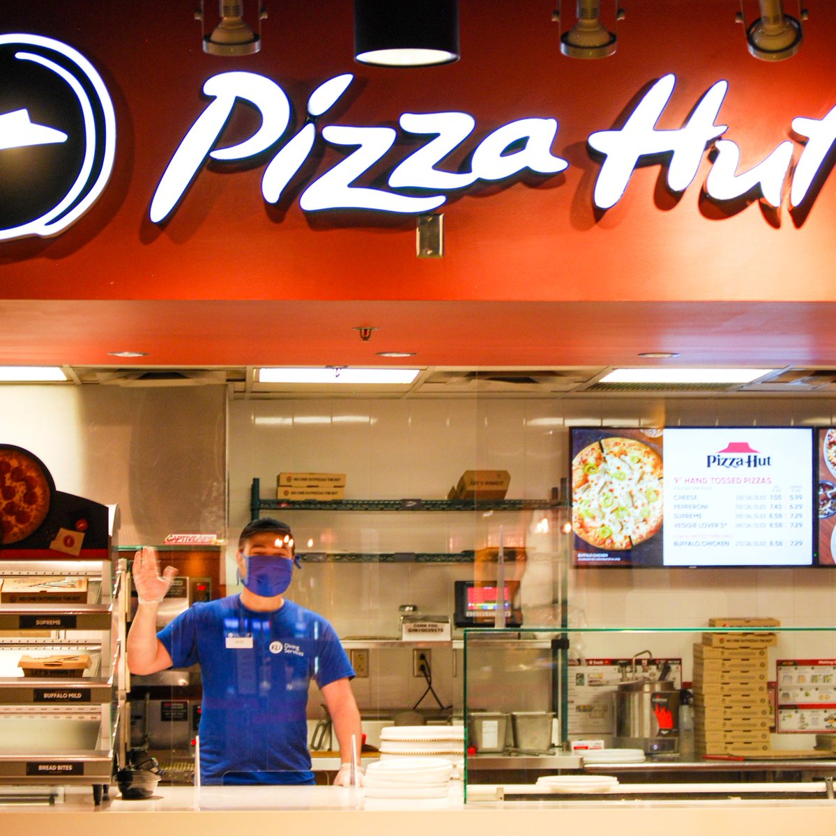 KUdining's tweet photo. Are you looking for an on-campus job? Well you’re in luck because we’re hiring! Click the link in bio to explore current openings.
.
.
.
#KUDining #WorkWithUs #RockChalk #Jayhawks https://t.co/9CpOdGir5o