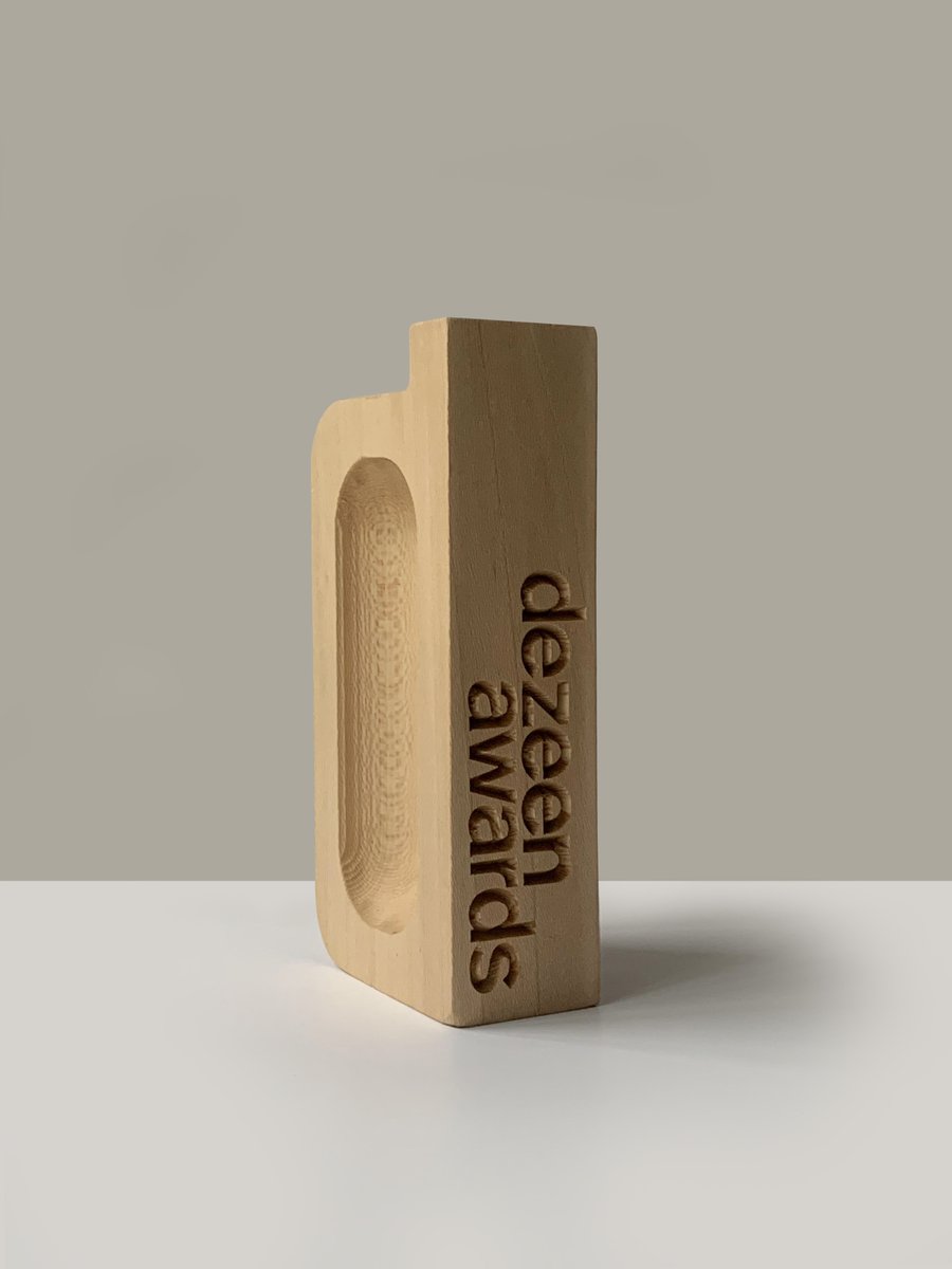 Viewport_Studio's tweet image. They have arrived to be installed in our #trophycabinet @dezeenawards #design #furnituredesign #environmentaldesign
