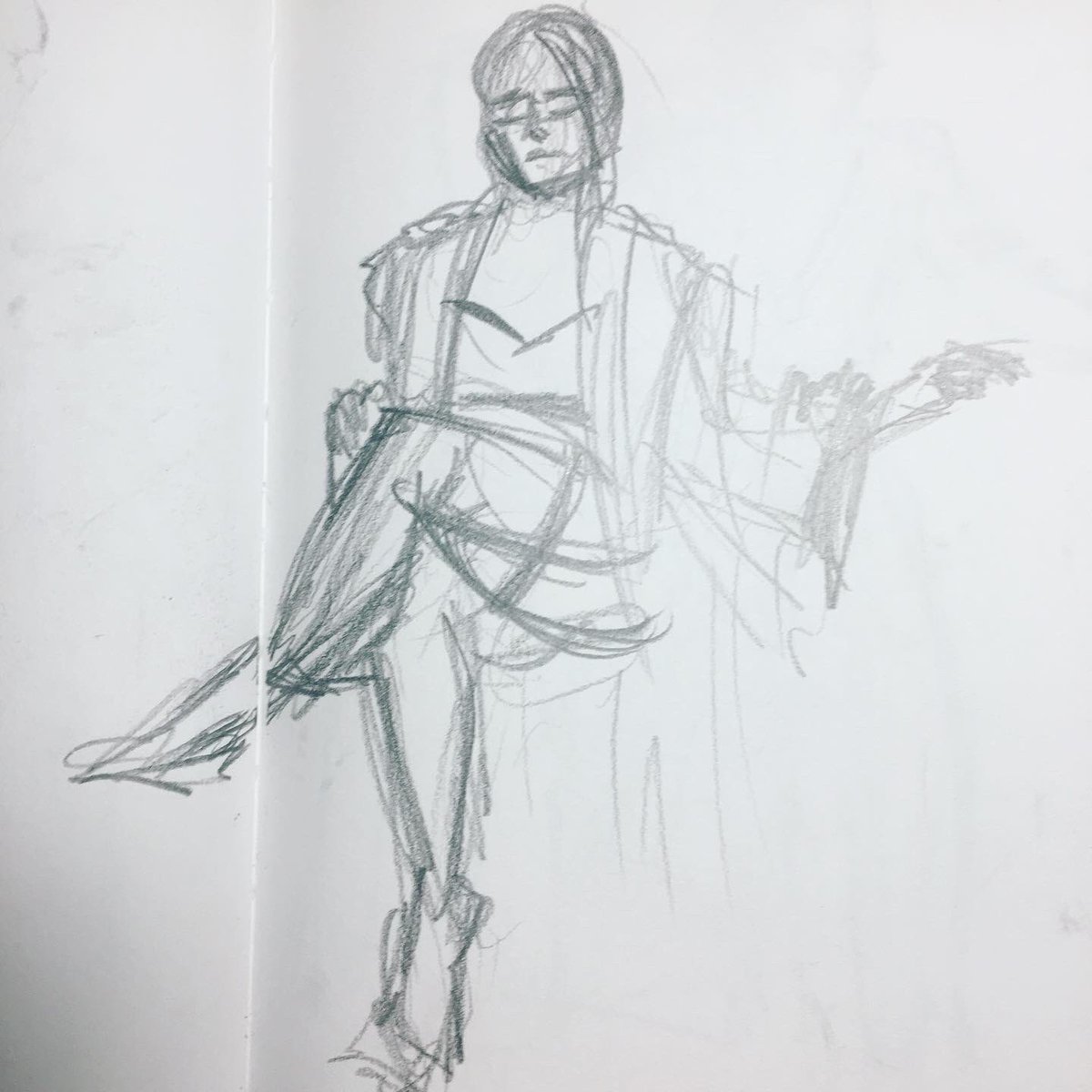 JakeLeachART's tweet photo. I’ve been doing a lot of online life drawing lately, as a morning warm up. These are mostly 1-2 minute sketches. ✏️✍🏻
.
.
.
.
.
#sketchbook #sketches #doodle #lifedrawing #anatomydrawing #pencildrawing #storyboardartist #animation #illustration https://t.co/SRfYX7q5xG