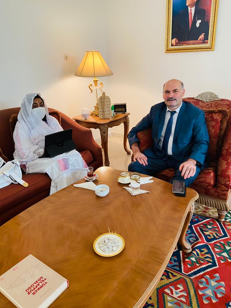 case_toutpetit's tweet photo. Maïmouna Cissokho KHOUMA a rencontré ce jeudi, S.E.M. Ahmet KAVAS, Ambassadeur de Turquie. Les axes de partenariat entre l'ANPECTP et la Turquie pour la prise en charge de la petite enfance au Sénégal, ont été évoqués.@Maimounacissok2 @NdourSantos @MFFG_SN @Macky_Sall @kebetu https://t.co/pYS9wUut2w
