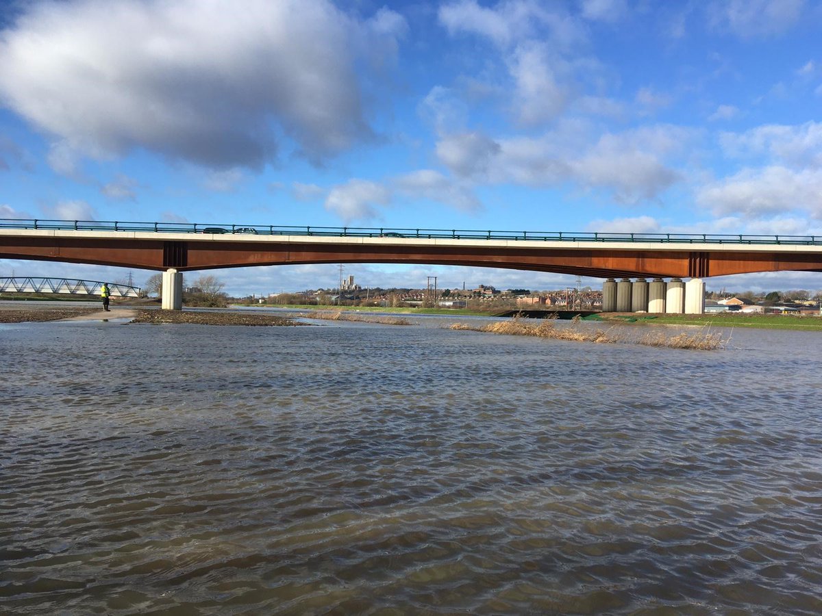 Env Agency Midlands (@envagencymids) on Twitter photo Our #Lincolnshire teams have been out checking water courses in the local area. Can you spot the hi-vis in this picture on #SouthDelph near #Lincoln? Footpaths can become flooded during high rainfall events, we urge everyone to stay away from high rivers until the peak has passed Our #Lincolnshire teams have been out checking water courses in the local area. Can you spot the hi-vis in this picture on #SouthDelph near #Lincoln? Footpaths can become flooded during high rainfall events, we urge everyone to stay away from high rivers until the peak has passed