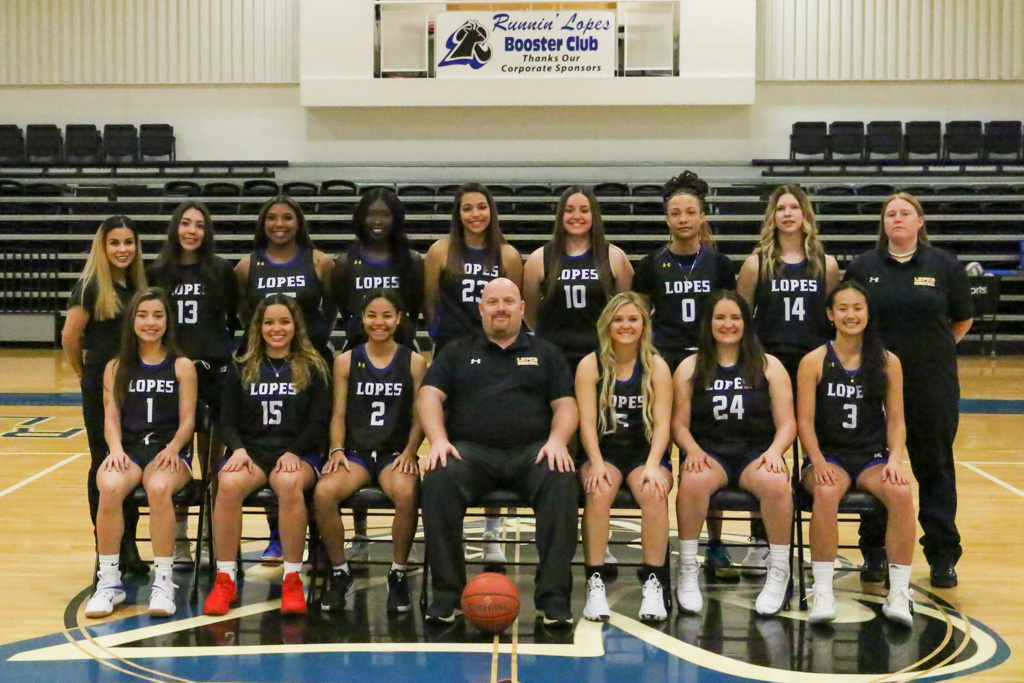 LCC_WBB's tweet photo. 2021 Team https://t.co/vV7hSKwceL