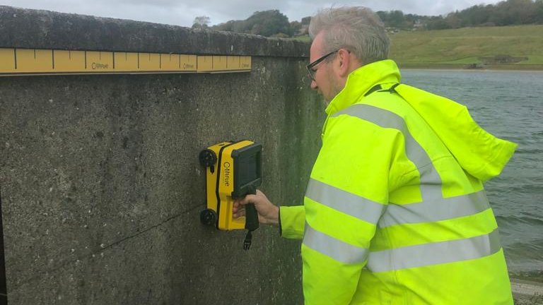 mpsurvey's tweet image. See through concrete to reveal hidden rebars, cavities and cables within a structure. 👀 The #CThrue concrete scanner is available from M&amp;amp;P Survey: mpsurvey.co.uk/product/c-thru…

#ConcreteScanner #Surveying #Building #Construction