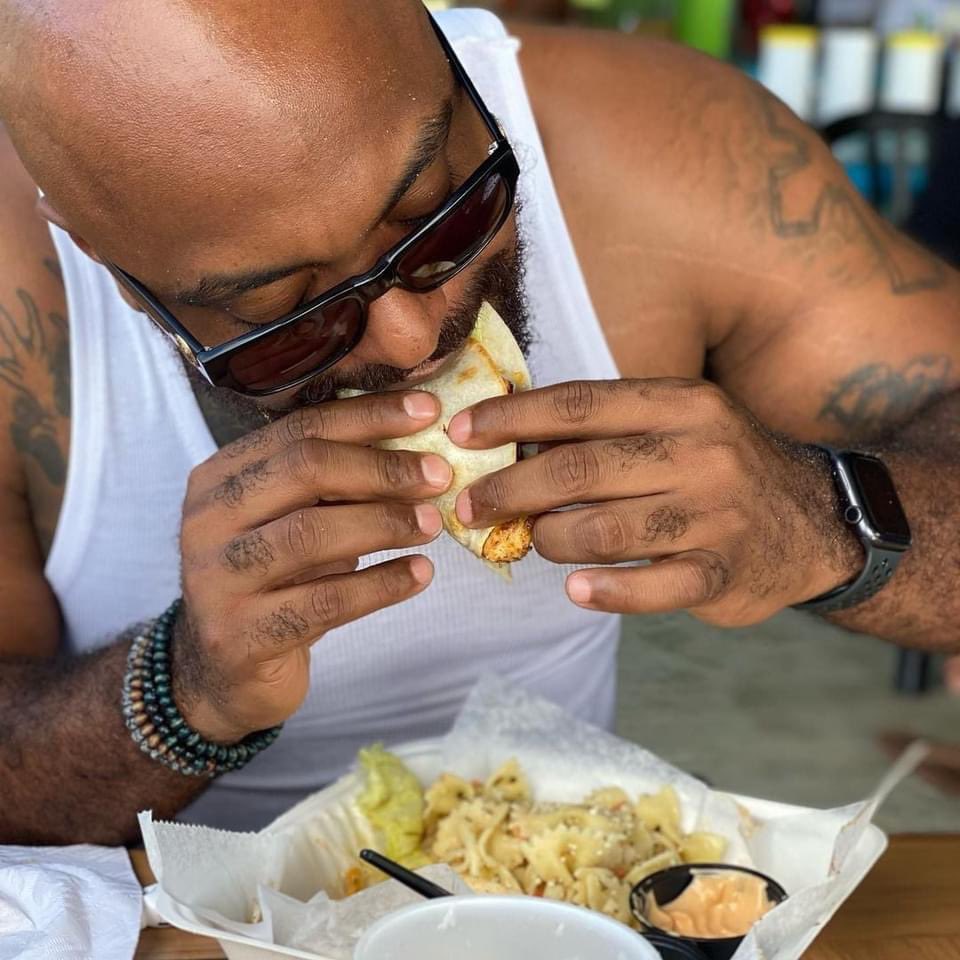 RainbowBeachSTX's tweet photo. There's no "we" in tacos 😁  

📷 Thank you rese_eats for approving our tacos!

#rhythms #rhythmsatrainbowbeach #rainbowbeach #tacos #thursdayvibes #tacosarelife #stx #stcroix #seafood #seafoodlover #tacolover #foodie #eeeeeats #caribbeanfood #caribbean #island #saintcroix #usvi https://t.co/ph41Bm1Hy5