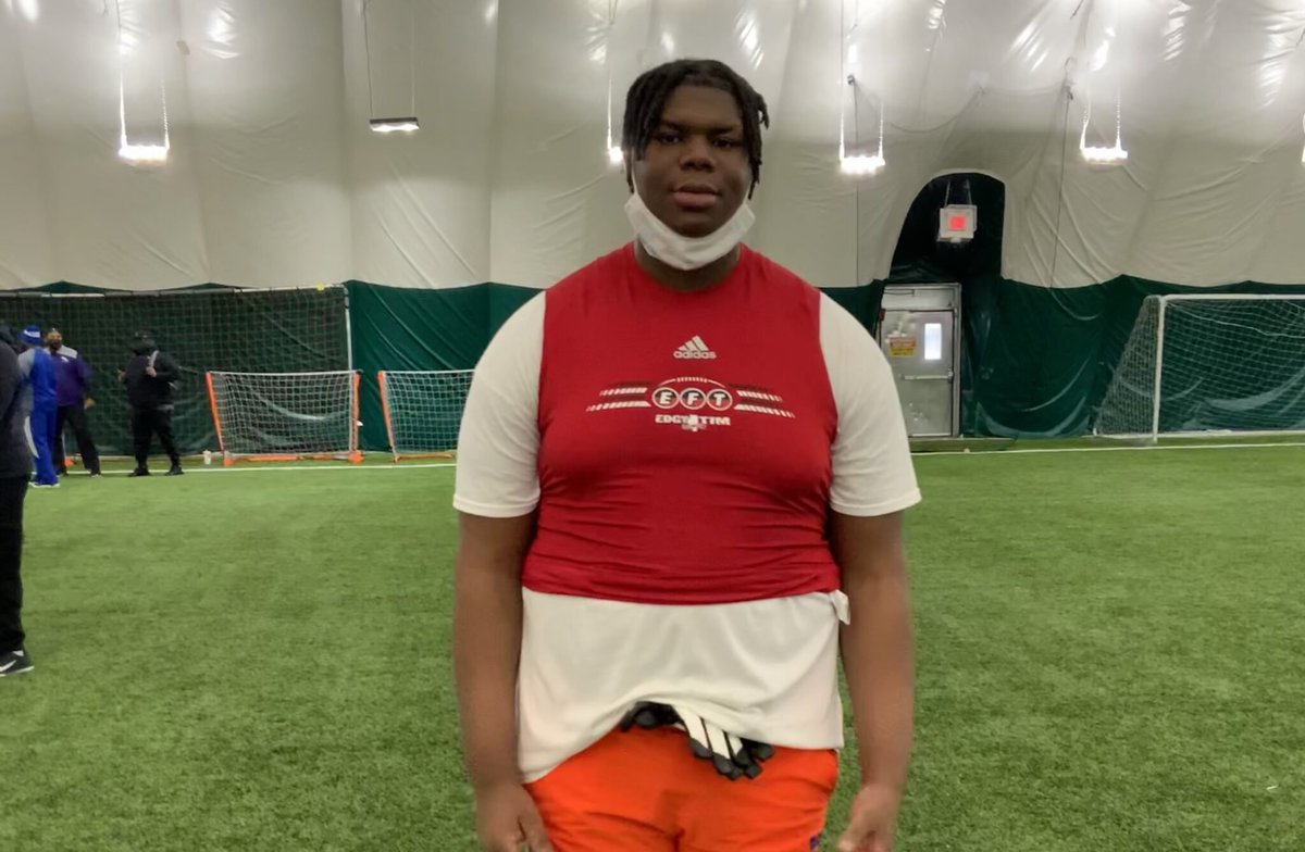 Jordan Amaskane, MBA (@hddngemscouting) on Twitter photo New Article up on <a href="/PrepRedzoneIL/">Prep Redzone Illinois</a> Highlighting the <a href="/EDGYTIM/">Timothy “EDGYTIM” OHalloran</a> MLK Underclassmen Showcase Class of 2023!👀
Link:prepredzone.com/2021/01/edgy-m…
<a href="/TylerJansey/">Tyler Jansey</a> <a href="/lucasProudfoot2/">Lucas Proudfoot</a> <a href="/nbt2234/">Noah Taylor</a> <a href="/davis_kiwaun/">Kiwaun Davis</a> <a href="/elzy_malik/">Malik Elzy</a> <a href="/owen_takahashi/">Owen Takahashi</a> <a href="/IanMutchler/">Ian Mutchler</a> <a href="/BenjaminBuxa/">Ben Buxa</a> <a href="/CompereNate/">Nate Compere</a> <a href="/cgerger72/">Collin Gerger</a> New Article up on <a href="/PrepRedzoneIL/">Prep Redzone Illinois</a> Highlighting the <a href="/EDGYTIM/">Timothy “EDGYTIM” OHalloran</a> MLK Underclassmen Showcase Class of 2023!👀
Link:prepredzone.com/2021/01/edgy-m…
<a href="/TylerJansey/">Tyler Jansey</a> <a href="/lucasProudfoot2/">Lucas Proudfoot</a> <a href="/nbt2234/">Noah Taylor</a> <a href="/davis_kiwaun/">Kiwaun Davis</a> <a href="/elzy_malik/">Malik Elzy</a> <a href="/owen_takahashi/">Owen Takahashi</a> <a href="/IanMutchler/">Ian Mutchler</a> <a href="/BenjaminBuxa/">Ben Buxa</a> <a href="/CompereNate/">Nate Compere</a> <a href="/cgerger72/">Collin Gerger</a>