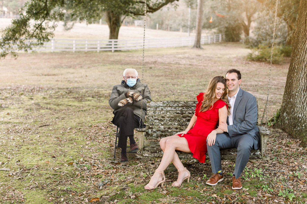 parTAY97's tweet photo. so happy with how our engagement pics turned out😍 https://t.co/XvO3NmLIsf