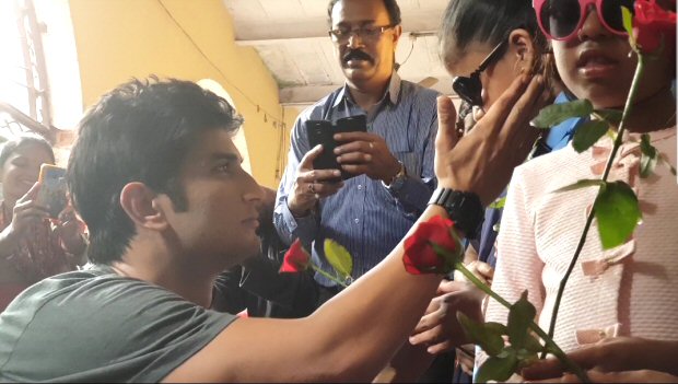 mahiway_7's tweet photo. Most beautiful people are those who have struggled, endured &amp; lost a lot.
Universe gives a shape to those people, so they have a sensitivity &amp; understanding of life that fills them with compassion, gentleness and courage.
They are truly blessed invincible #SushantDay https://t.co/Cr7VhpPDi9