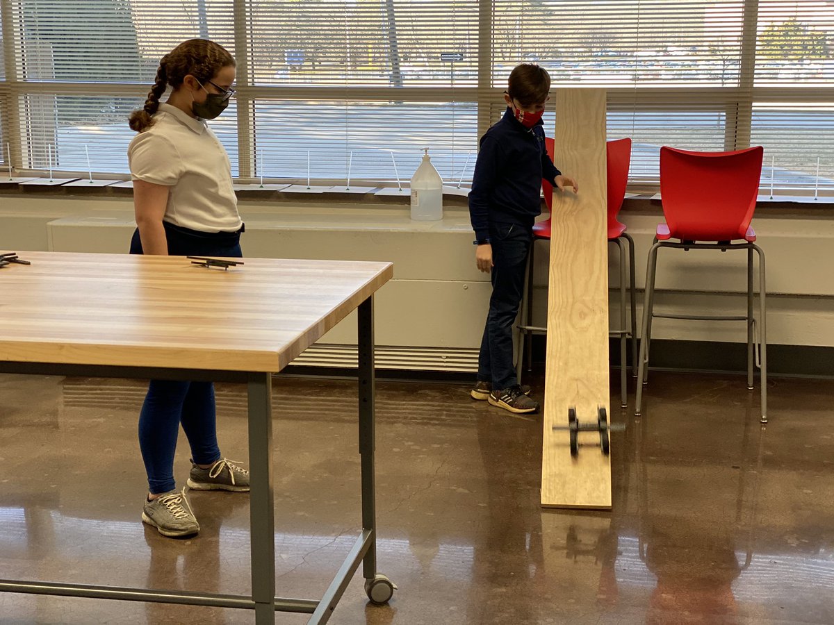 Schleimscience's tweet photo. @StAgnesRams 5Ss began presenting their Vex toys. Such creativity and fantastic information and ideas! Can’t wait to see how they tackle the next challenge! https://t.co/2edJkxufIY