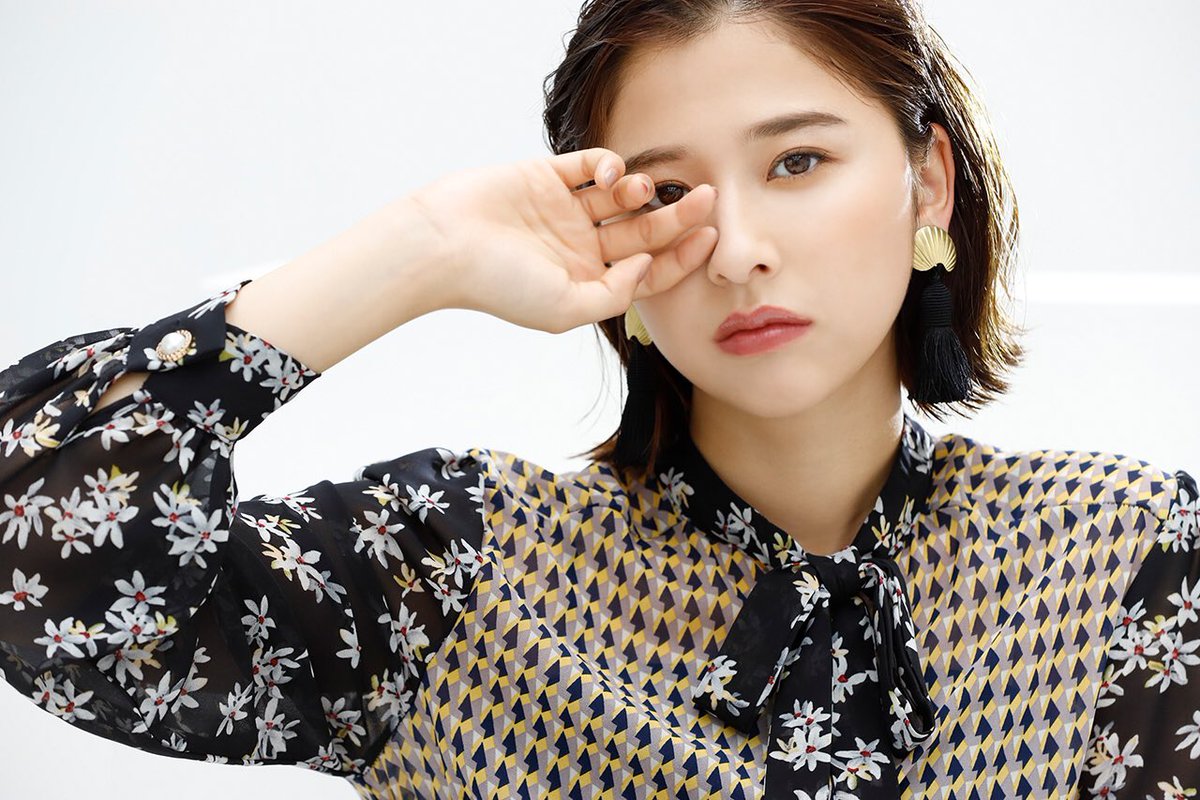 Tama Summer 頭の先から足先 指先まで綺麗なスタイルの玉井詩織さんをモデルとして見てみたいです カッコいい 可愛い 美しいなど色々な表現も出来て 顔も小さく端麗な顔立ち 足や腕の長さも魅入ってしまう程 スタイルも綺麗です 是非よろしく