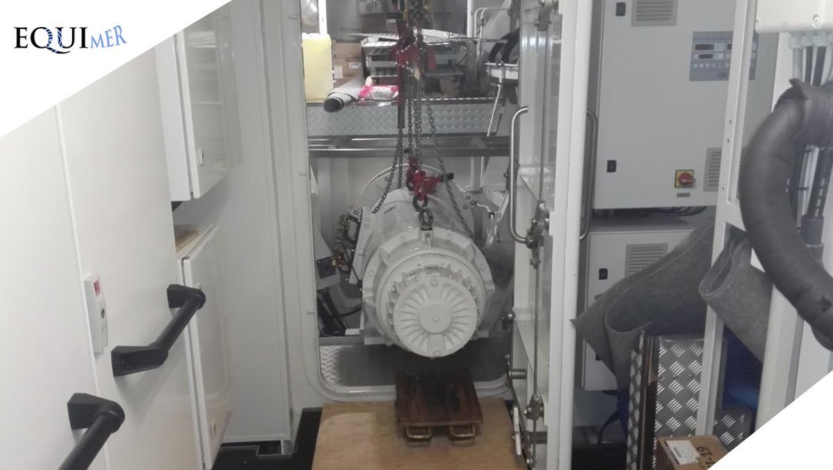 Equimer_marine's tweet photo. [Maintenance – Yatch AMORE VERO 🛳] 

💬 L’équipe technique EQUIMER se sont occupés, de la maintenance et remise en état du propulseur Jastram sur le #yacht AMORE VERO. 👏

▶ Les travaux se sont déroulés dans le chantier naval #MB92 dans la Ville de La Ciotat. 

#Equimer https://t.co/zf78UT19oS