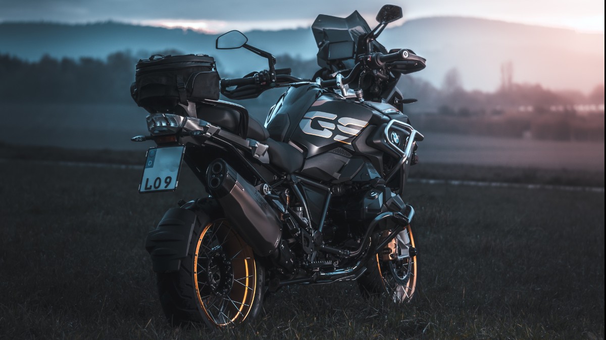 BMWMotorrad on Twitter: BMWMotorrad on Twitter: