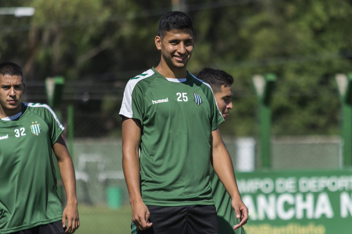 The physical presence of Alexis Maldonado (23) at the heart of Banfield's defence was vital: highest % of duels won among U23sAtlético Tucumán fell away badly but Mauro Osores (23) impressed. El Decano always strong in the air, Osores will be important for Zielinski's successor