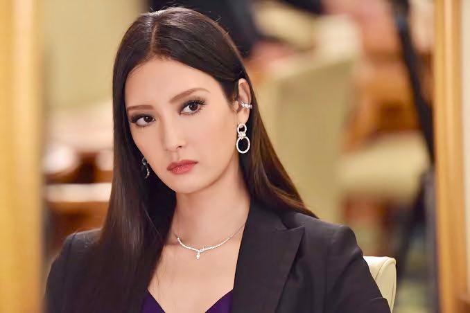 菜々緒 ファーストクラス 最新情報まとめ みんなの評判 評価が見れる ナウティスモーション