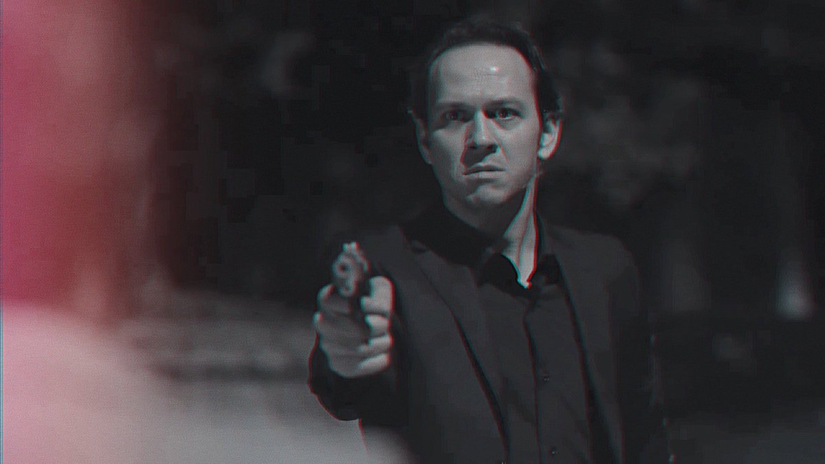 ArBurYaranluv's tweet photo. "Ben ne kadar kötüysem, sen o kadar iyi.. sen ne kadar kötüysen, ben o kadar iyi.."
-
#Çukur • #VarSel • #الحفرة https://t.co/7VKsDbaB8t
