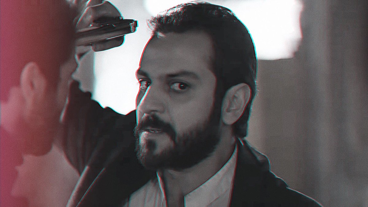 ArBurYaranluv's tweet photo. "Ben ne kadar kötüysem, sen o kadar iyi.. sen ne kadar kötüysen, ben o kadar iyi.."
-
#Çukur • #VarSel • #الحفرة https://t.co/7VKsDbaB8t