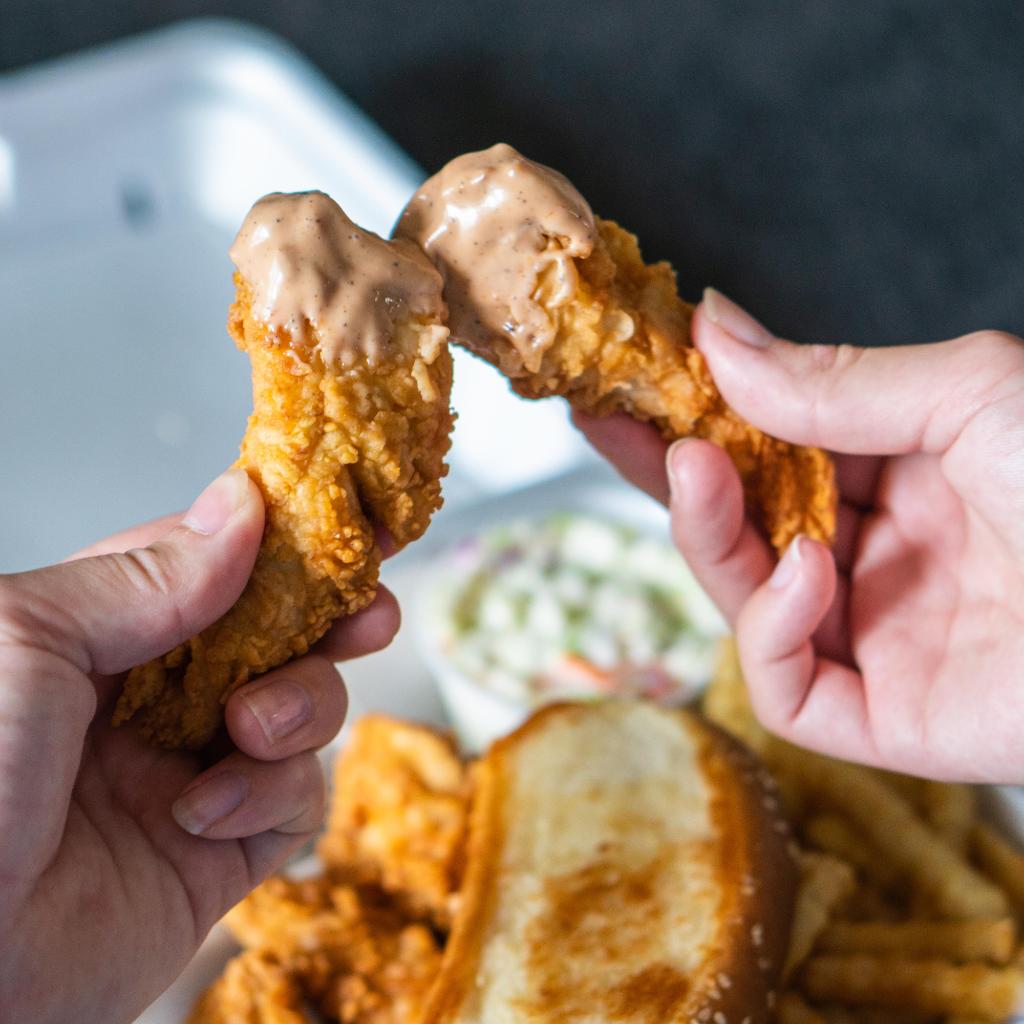 Couples who Cane's together, stay together.