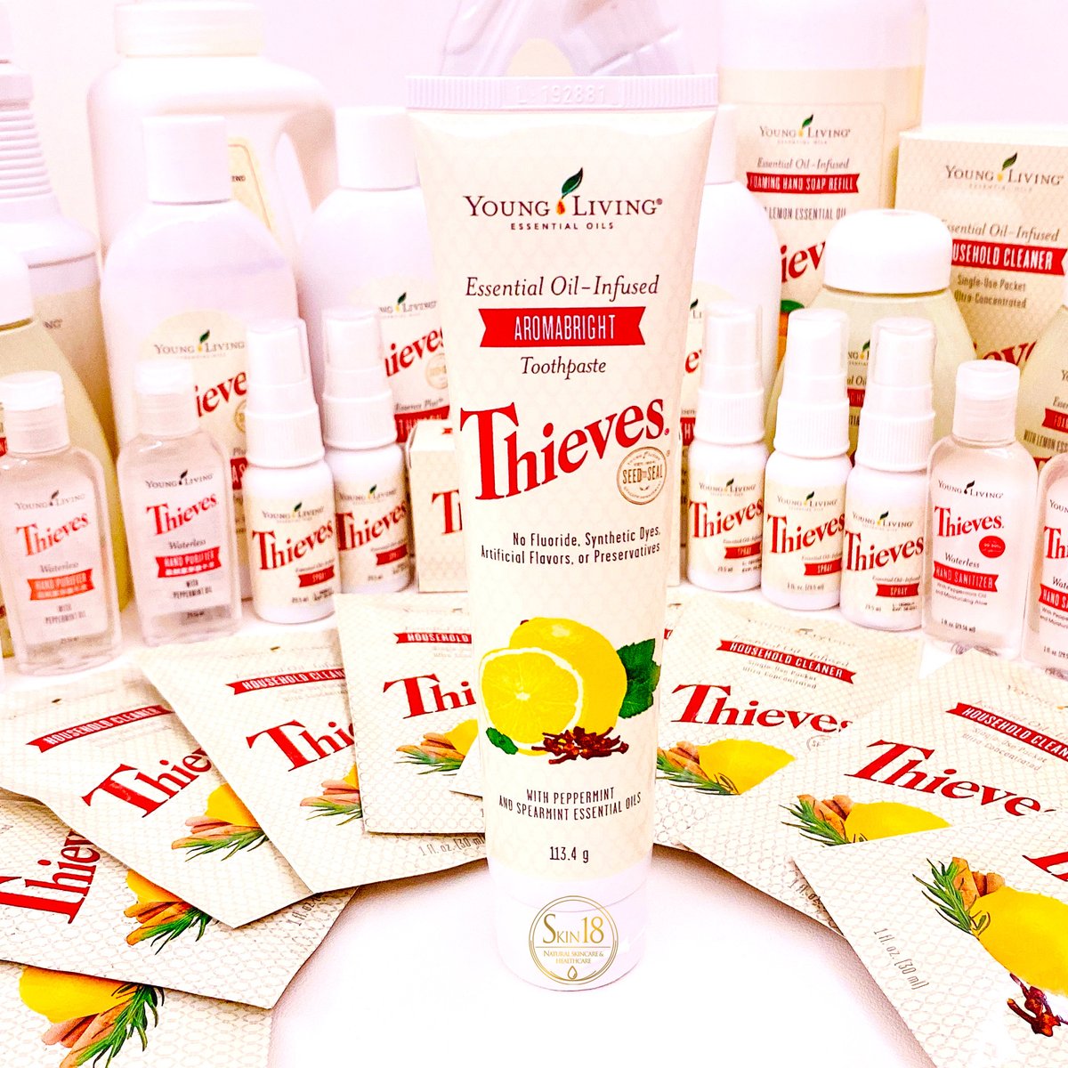 skin18com's tweet photo. Thieves® AromaBright™ Toothpaste is a premium toothpaste made with pure essential oils, including the powerful and exclusive Thieves® essential oil blend. Its global formula is without any fluoride, dyes, synthetic ingredients, or preservatives.
#skin18 #skin18com #thieves https://t.co/XsPyq6Zuhn
