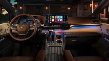 HallToyotaVB's tweet photo. With modern lines, bold accents and an unmistakable silhouette – the all-new 2021 #Sienna has style with room to spare! https://t.co/eifMy5zbGm