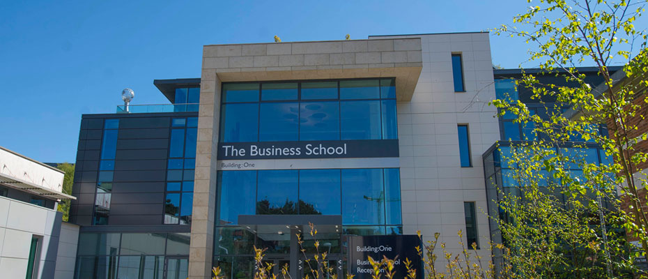 UofEBusiness's tweet image. We&apos;re absolutely thrilled that The Exeter MBA is ranked 65th in The Economist&apos;s Which MBA 2021 rankings (7th in the UK), climbing 21 places from last year. Congratulations to students, staff and everyone else involved! 🥳🎉 
@theexetermba @EconWhichMBA

bit.ly/2Y3RxQK