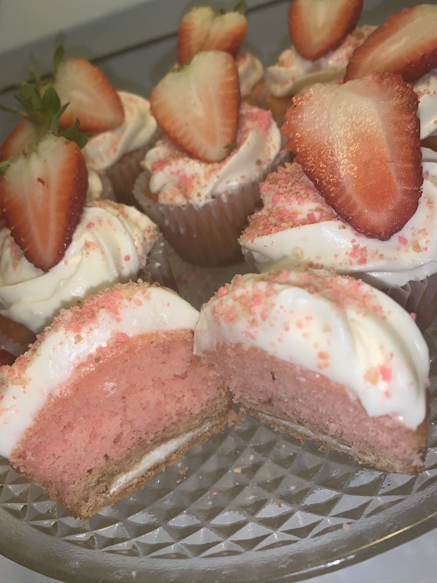 A simple RT could have my next customer on your TL
FB : sweetsfromnique
#RT #NiquesSweets #strawberrylovers