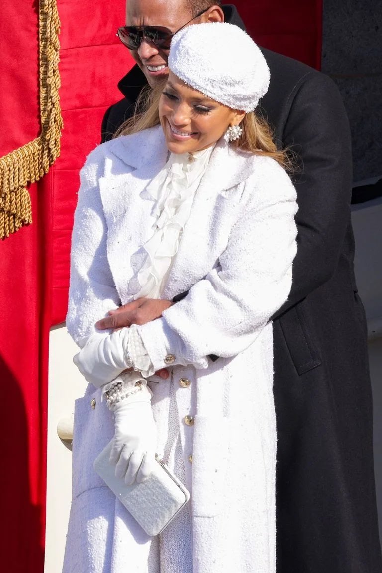 MillinersGuild's tweet photo. More #Hats from the #Inauguration2021 @JLo looked stunning in this jeweled @CHANEL beret. #millinersguild #hats #milliner https://t.co/JvFaOg859U
