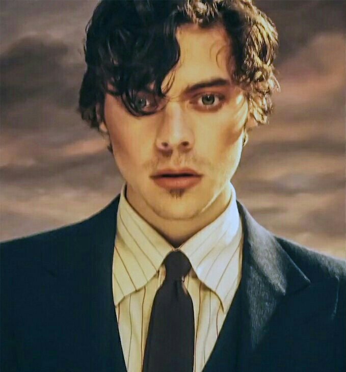 Harry Styles and Tom Holland being total twins; an important thread: