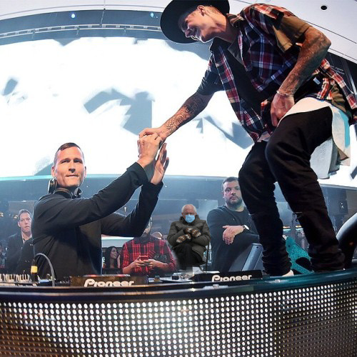 kaskade's tweet photo. #TBT https://t.co/jSYVciRhBC