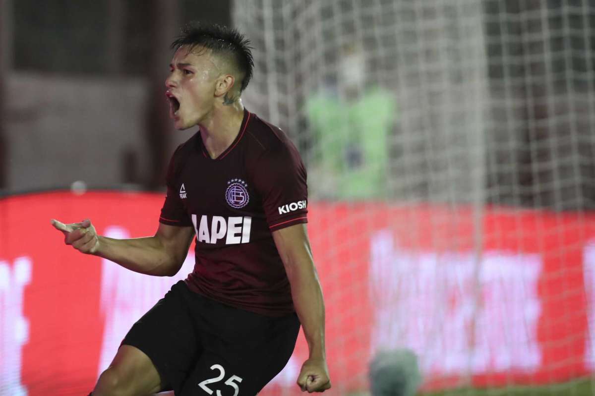Alexander Bernabei produced his best in the  #CopaSudamericana but the naturally attacking wide player continues to grow into the LB roleThe Argentina U20 international Francisco Ortega (21) is now getting his chance in the Vélez first team
