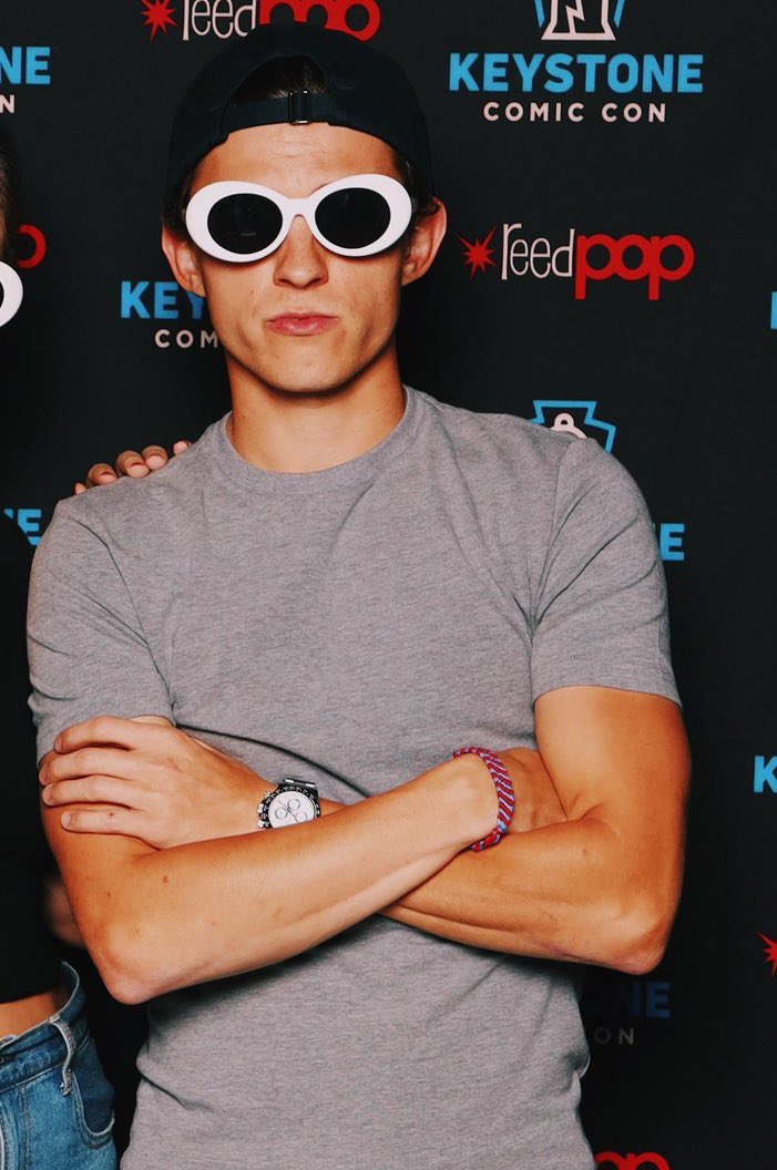 Harry Styles and Tom Holland being total twins; an important thread: