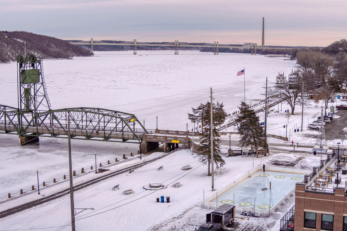 postillwater's tweet photo. #icymi Downtown @iLoveStillwater @MNBirthplace #winterfun #icemaze #icemazemn #icecastle #iceicebaby @exploreminn @StillwaterCOC https://t.co/0TkWVcjggD