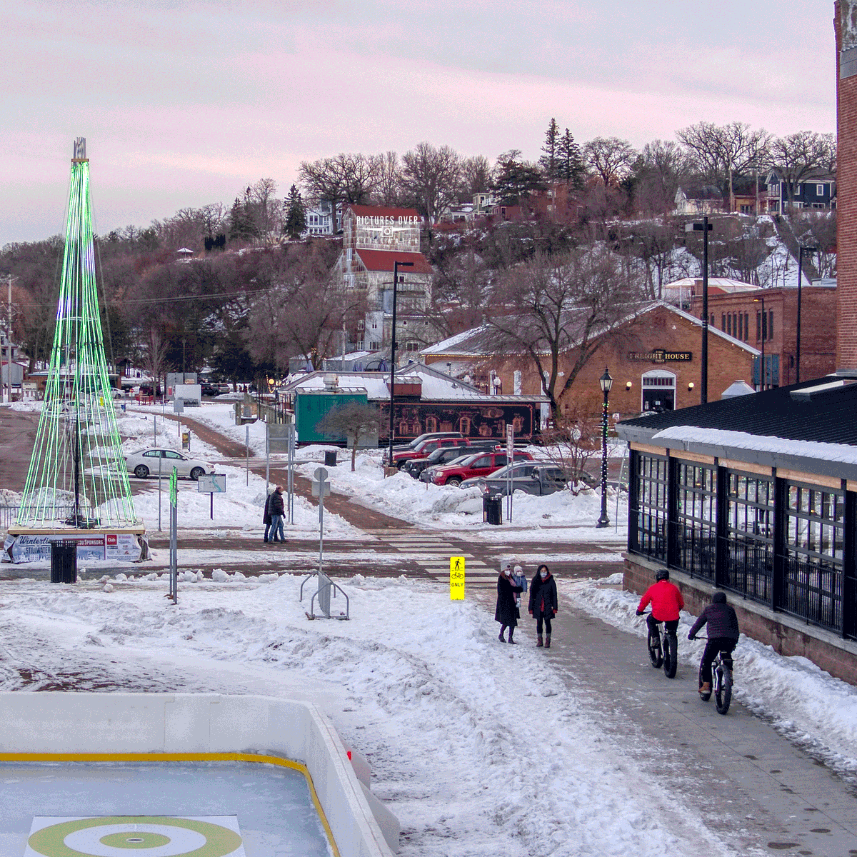 postillwater's tweet photo. #icymi Downtown @iLoveStillwater @MNBirthplace #winterfun #icemaze #icemazemn #icecastle #iceicebaby @exploreminn @StillwaterCOC https://t.co/0TkWVcjggD