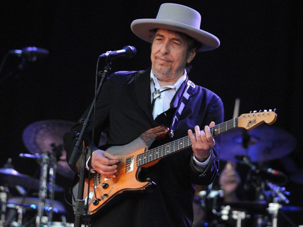 Bob Dylan sued for US$7.25 million by wife of late co songwriter