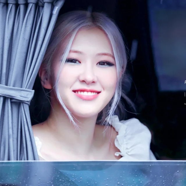 clslooks's tweet photo. there has been a lot of h*teful posts against rosé recently, and these posts are getting tens of thousands of likes. she doesn't deserve it !!

PLEASE REPLY: 
WE LOVE YOU ROSÉ
RESPECT OUR ROSÉ
#RespectOurROSÉ 
블랙핑크 로제 #로제 #ROSÉ
@BLACKPINK https://t.co/zJNmSN0ULp
