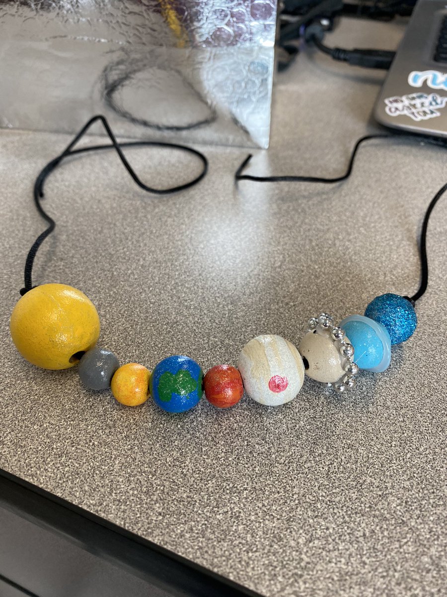 Lindsay Jacobo tweet media