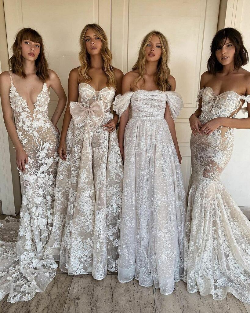 burghbrides's tweet photo. Left to right: 1, 2, 3, or 4? What's your favorite?
✨🔥
It doesn't matter because they are all available at @bridalbeginning! Check out the new @berta Colony Collection at their exclusive Trunk Show this weekend, January 22-24! 😍⁠ #burghbrides #pittsb… https://t.co/kBHtID73Bc https://t.co/UioKwKhggO