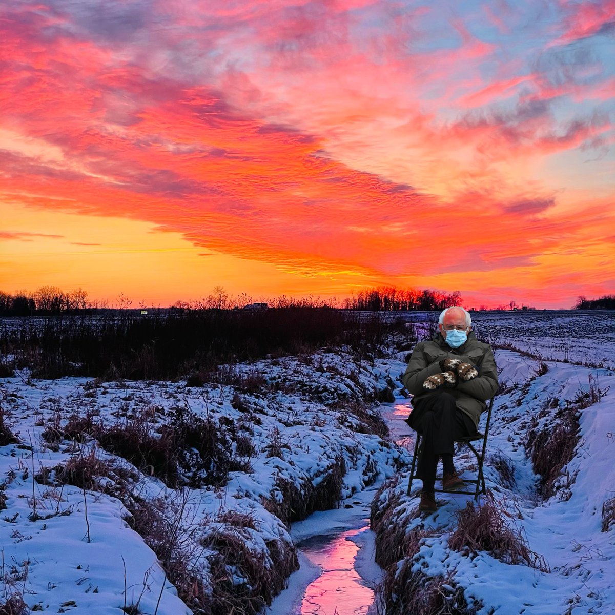 idyzyn's tweet photo. It was a chilly but beautiful day in Wisconsin. #BernieSanders #BernieSandersMittens #berniesmittens https://t.co/aVLiG21s2Q