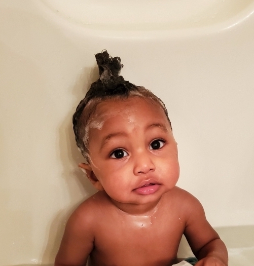 Moneco_Arts's tweet photo. "It's bath time".  Painted my my cousin into a cartoon

The Art                                            The Reference https://t.co/YzJa2crkKC