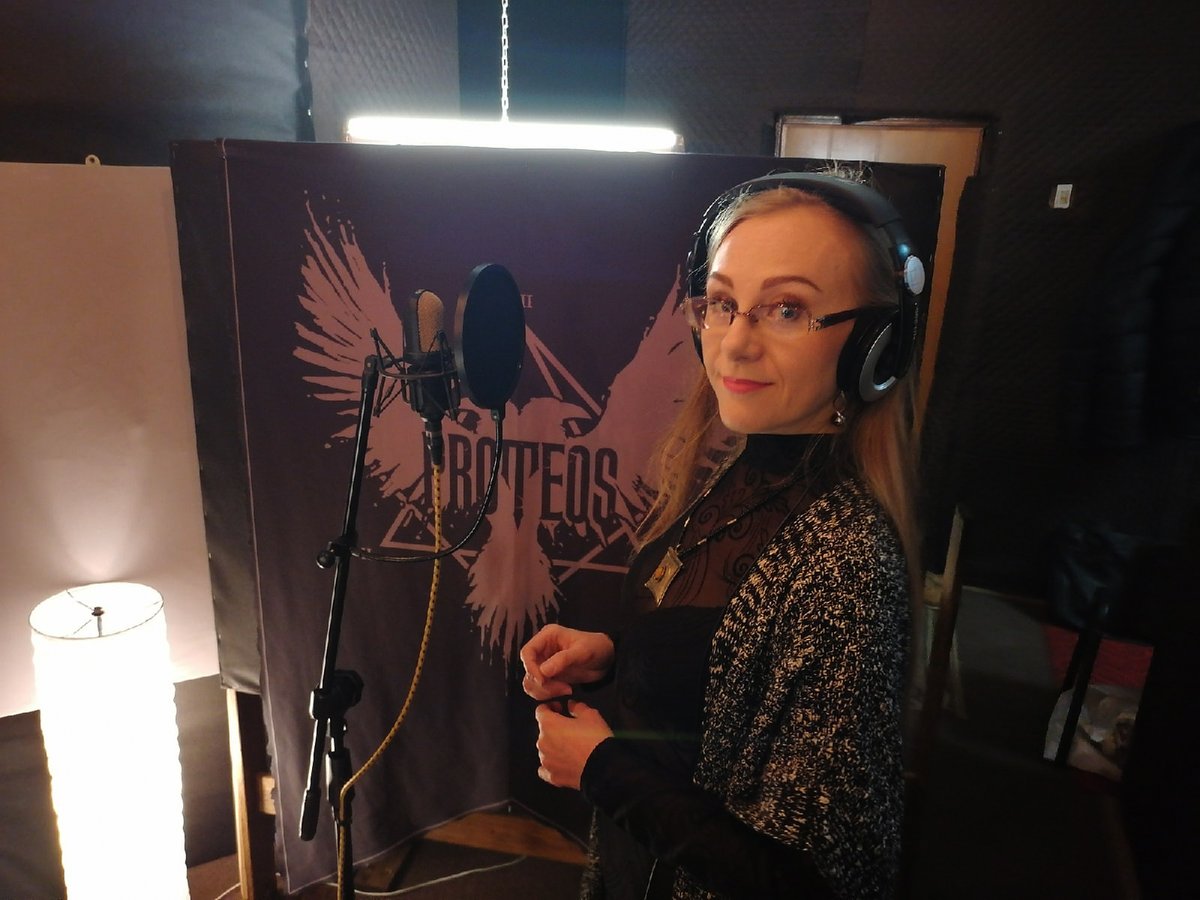 mrPavelGolovin's tweet photo. Today at Goya Recording Studio the III session of voicing of the project "Intersection" came to the end. In the next week, the part on creating the environment will start.

#pavelgolovin #producer #director #filmmaker #rutwitter #filmmaking #filmtwitter #follow #FilmFestival https://t.co/AFXoJ7cp62