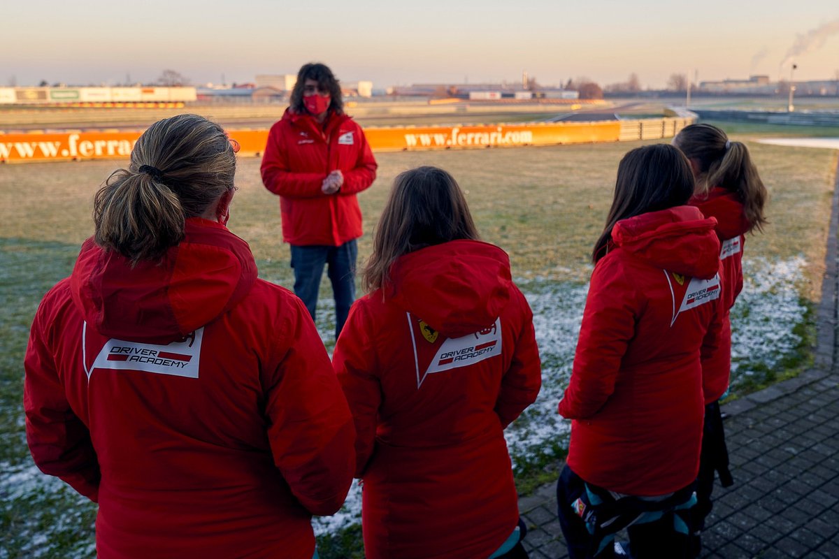 fdaforever's tweet photo. 𝗦𝗘𝗧 𝗬𝗢𝗨𝗥 𝗔𝗟𝗔𝗥𝗠𝗦 ⏰ Tomorrow at 16:30 CET we’re announcing the winner of our #FDA #GirlsOnTrack #RisingStars camp 🤩⁣
⁣
#GirlsOnTrack #RisingStars #FDAFamily #FDAPower #RoadToF1 #FerrariDriverAcademy #FDA #EssereFerrari🔴 https://t.co/2DPplVPHkv