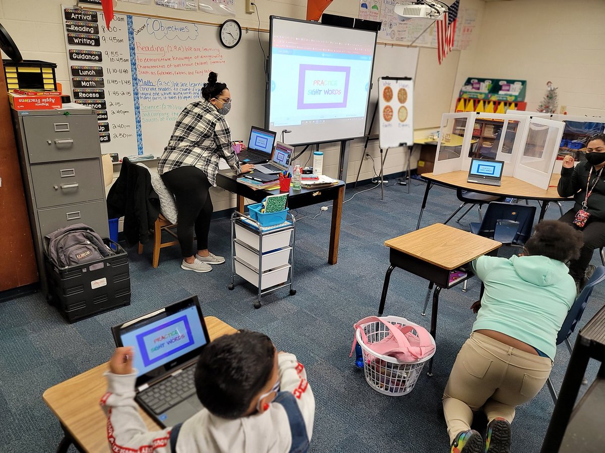 <a href="/OaklawnFWISD/">Oaklawn Elementary School</a> students engaged in authentic literary and math learning activities. Students are able to articulate what they are learning and where they can get help in the classroom. <a href="/penaraul/">Raúl Peña</a> <a href="/MarceySorensen/">Marcey Sorensen</a> <a href="/karenmolinar/">karenmolinar</a> <a href="/KentPScribner/">Kent P. Scribner</a> <a href="/tobij/">Tobi Jackson</a>