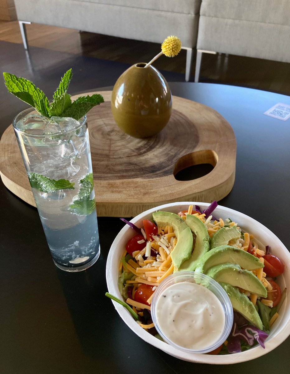 parlorkcmo's tweet photo. We love the healthy vibes coming out of one of our newer kitchens, The Hungry Hatch. Their food is both good for you and good looking β what more can you ask for?
#ParlorKC #ParlorKCMO #ParlorVibes #HungryHatch https://t.co/2oSwmnTapj