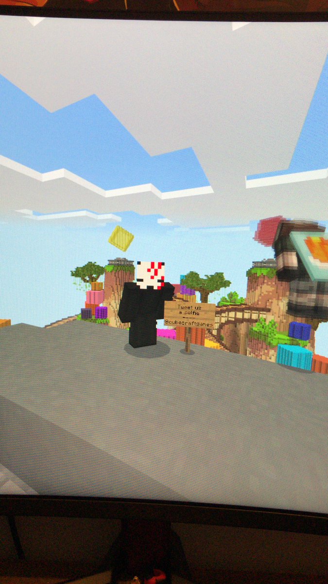 zukatii's tweet photo. @CubeCraftGames i did it! https://t.co/Iz2lTDMTwz